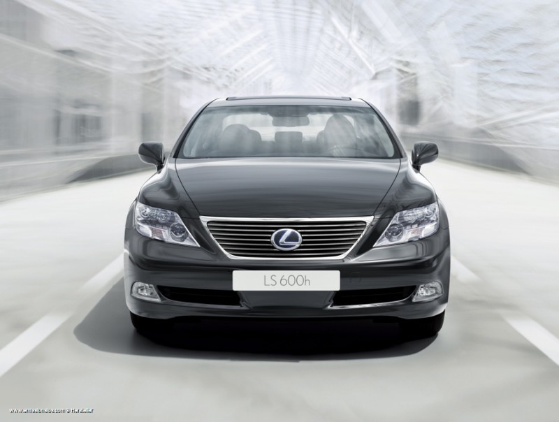 Lexus LS 600 h