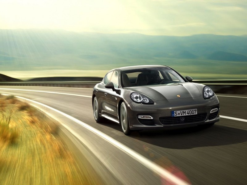 Porsche Panamera Turbo (2011)