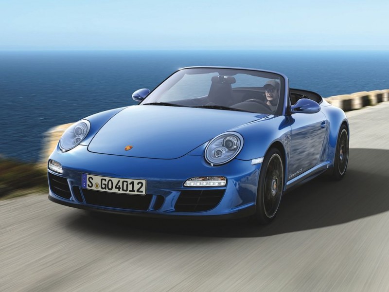 Porsche 911 Carrera 4 GTS (2011)