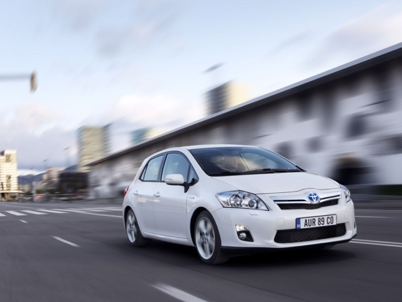 Toyota Auris Hybrid (2012)