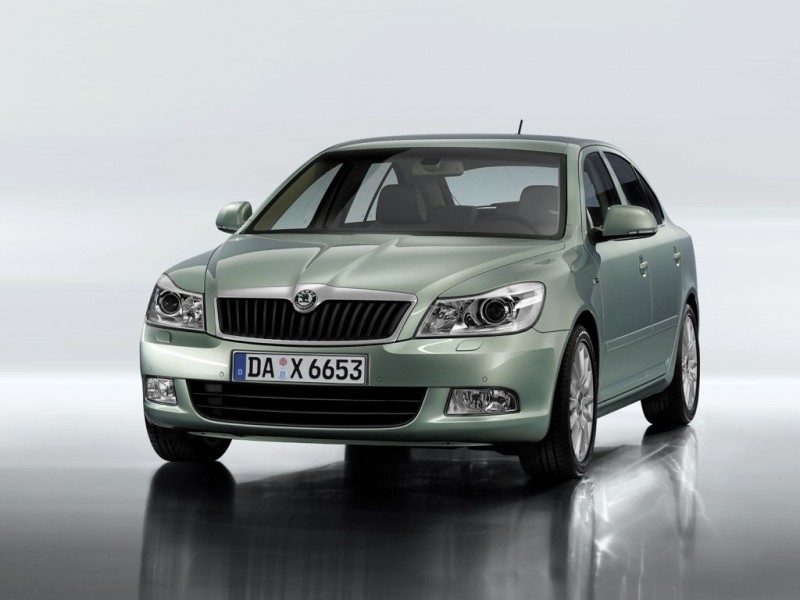 Skoda Octavia Limousine (2012)