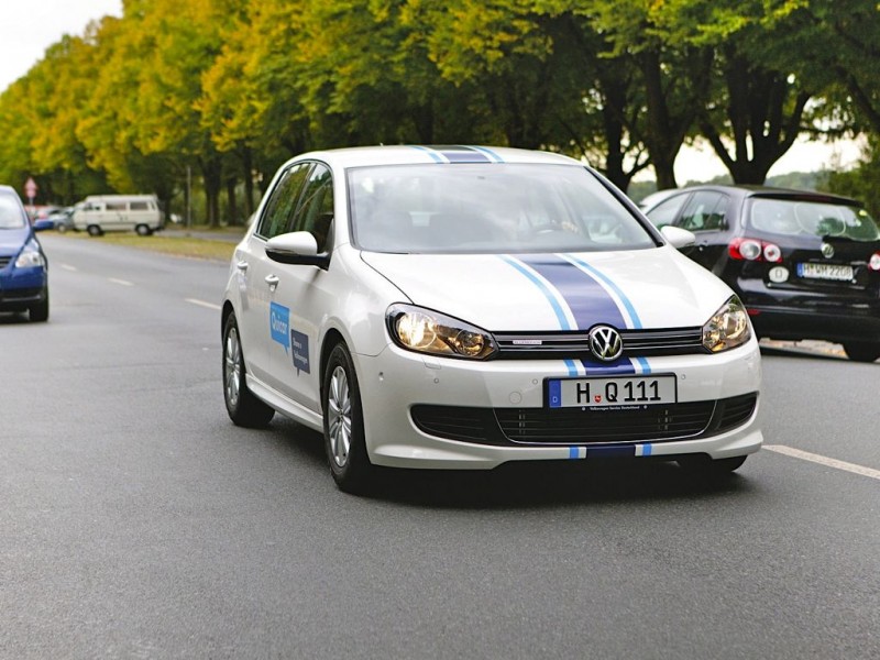 VW Golf BlueMotion (2012)