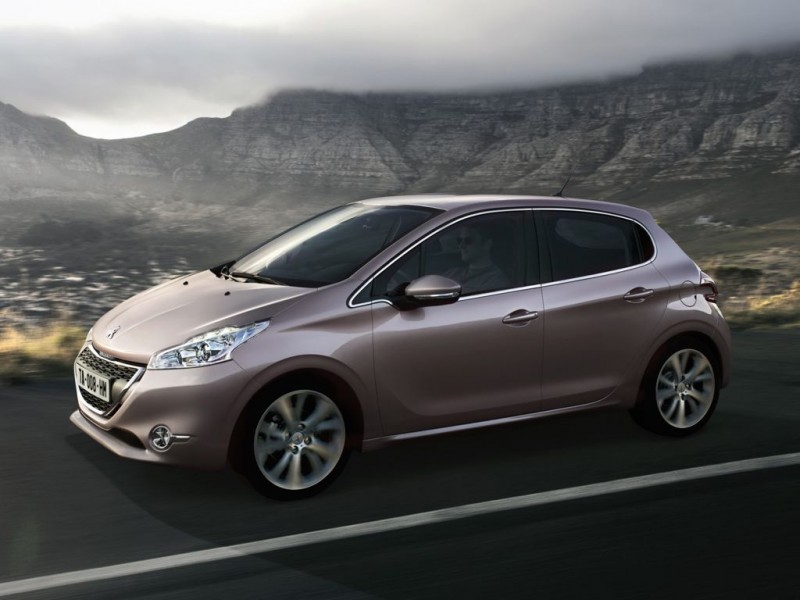 Peugeot 208 (2012)