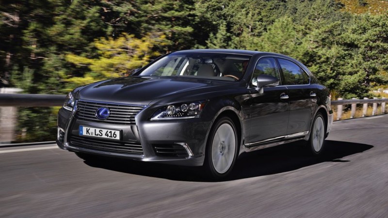 Lexus LS 600h (2013)