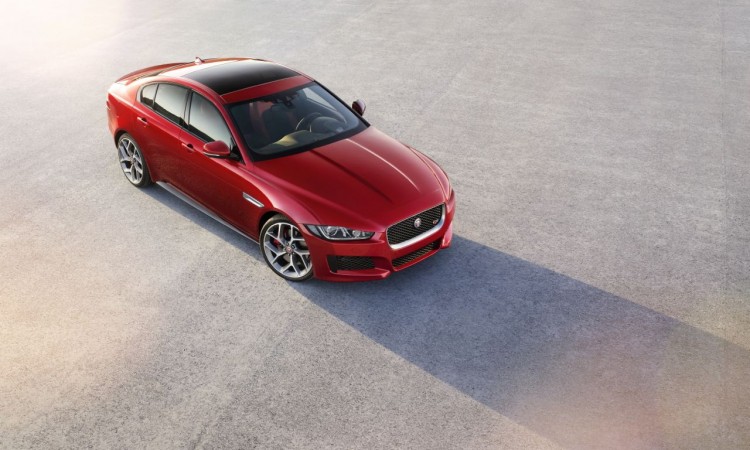 Jaguar XE (2015)