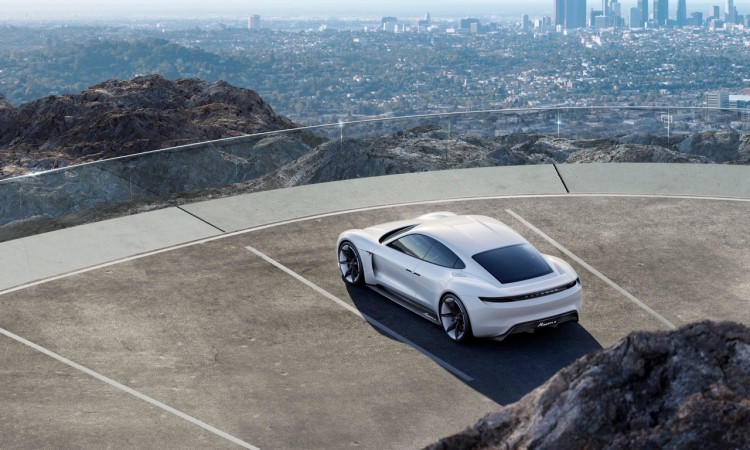 Porsche Mission E Konzept