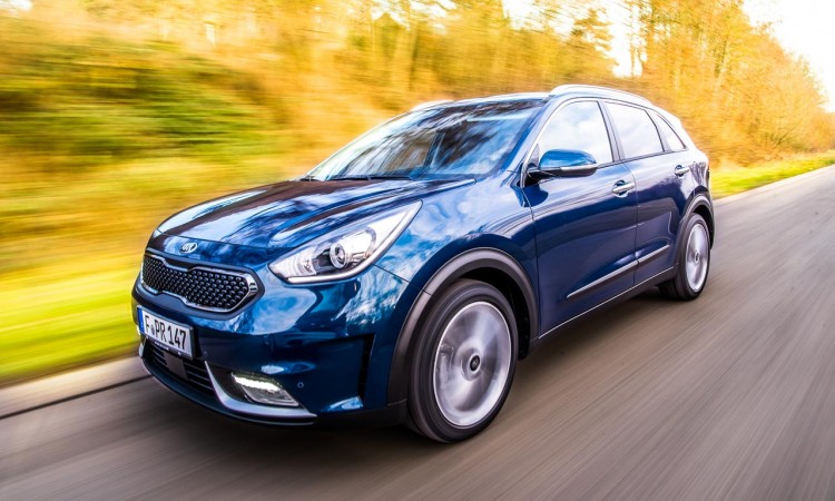 Kia-Niro-HEV-Hybrid-im-Test-Fahrbericht-AUTOmativ.de-Benjamin-Brodbeck-Kia-Hybrid