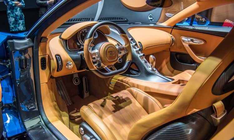 Bugatti Chiron Supercar-Hypercar-Volkswagen-Chiron-Benjamin-Brodbeck-AUTOmativ.de-Autoblog-Autosalon-Genf-2016-Bugatti-das-schnellste-Auto-der-Welt-450-Kmh-1.500PS-7