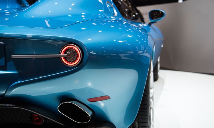 Disco-Volante-Spider-Alfa-Romeo-Ferrari-auf-dem-Autosalon-Genf-2016-Blau-limitiert-Pininfarina-AUTOmativ.de-Benjamin-Brodbeck-4