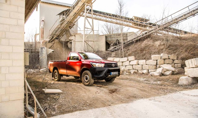 Toyota-Hilux-2017-2.4-Diesel-150-PS-im-Test-von-AUTOmativ.de-Benjamin-Brodbeck-Offroad