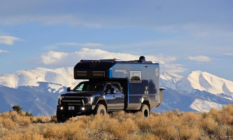 Earth Roamer XV LT XV LTS Expeditionsmobil Reisemobil Wohnwagen Ford Pick Up F150 AUTOmativ.de Benjamin Brodbeck1 4 750x450 - Earth Roamer XV-LTS: Dieses Teil fährt Sie zur Hölle und wieder zurück