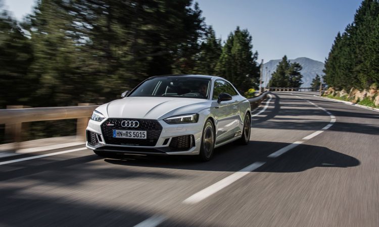 1Audi-RS-5-Coupe-im-ersten-Fahrbericht-und-Test-in-Andorra-Passstrasse-AUTOmativ.de-Benjamin-Brodbeck_Audi-Blog-Bilder