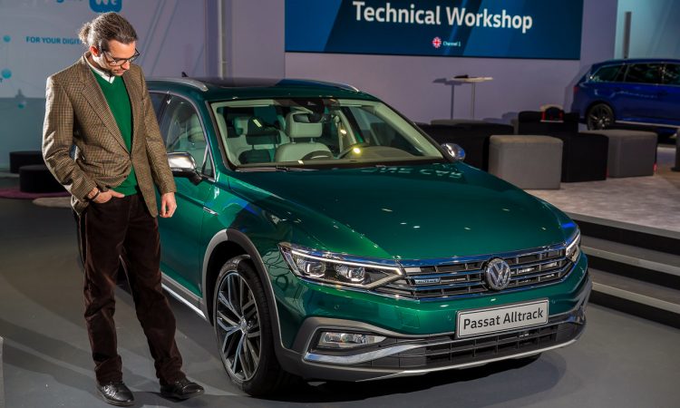 Neuer Volkswagen VW Passat B8 Facelift als Passat R Line Passat GTE und Passat Alltrack erste Sitzprobe des Mittelklasse Kombis AUTOmativ.de Benjamin Brodbeck 5 750x450 - Neuer VW Passat R-Line, GTE, Alltrack (2019): Erste Sitzprobe in den Passat B8 Facelift Derivaten