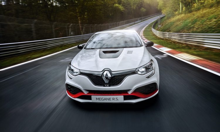 Renault Megane R.S. TROPHY R Nordschleife Rekordfahrt Rekord AUTOmativ.de  750x450 - Renault Mégane R.S. TROPHY-R mit neuem Nordschleifen-Rekord!