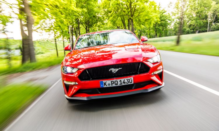 Ford Mustang GT 2019 V8 450 PS im Fahrbericht und Test AUTOmativ.de Benjamin Brodbeck 8 750x450 - Fahrbericht Ford Mustang GT Cabrio (V8): Urgewaltiges Urgestein!