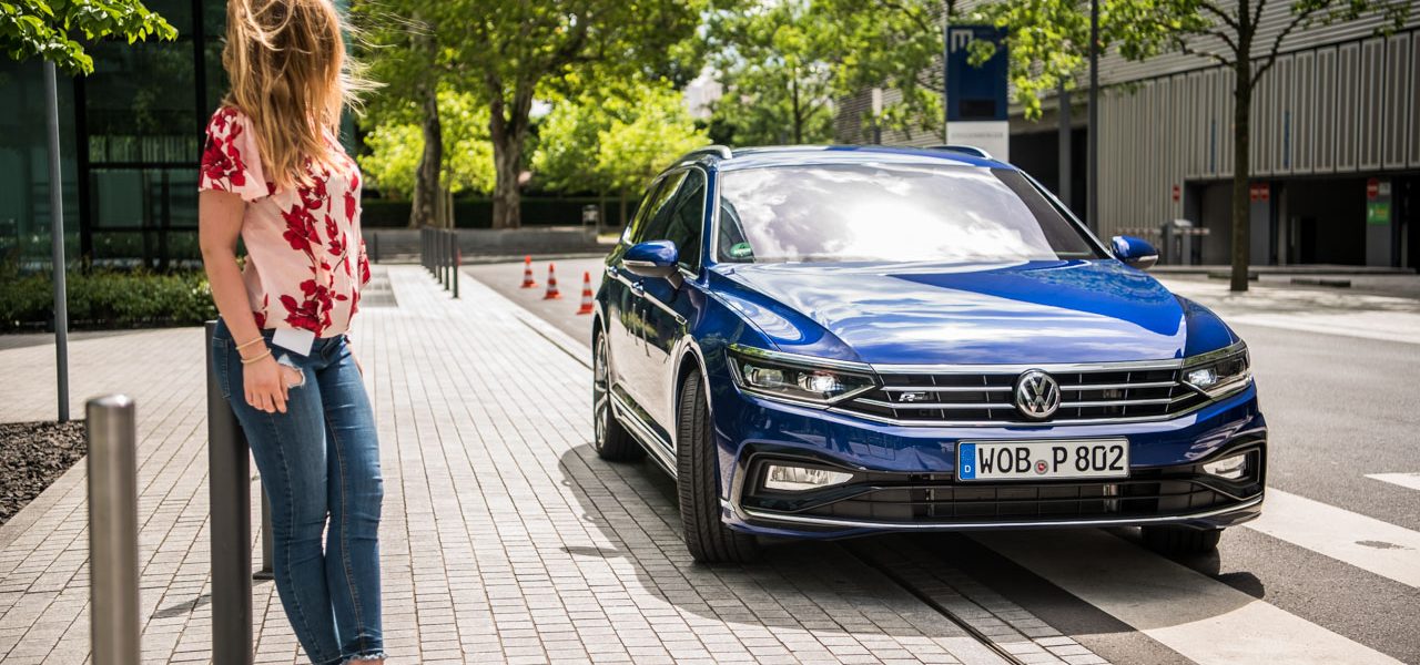 Volkswagen VW Passat R Line GTE Passat Alltrack 2020 im Test und Fahrbericht AUTOmativ.de Benjamin Brodbeck Ilona Farsky 69 1280x600 - VW Passat R-Line 2.0 TSI (FL) im Fahrbericht: Schick - und vollgepackt mit Technik