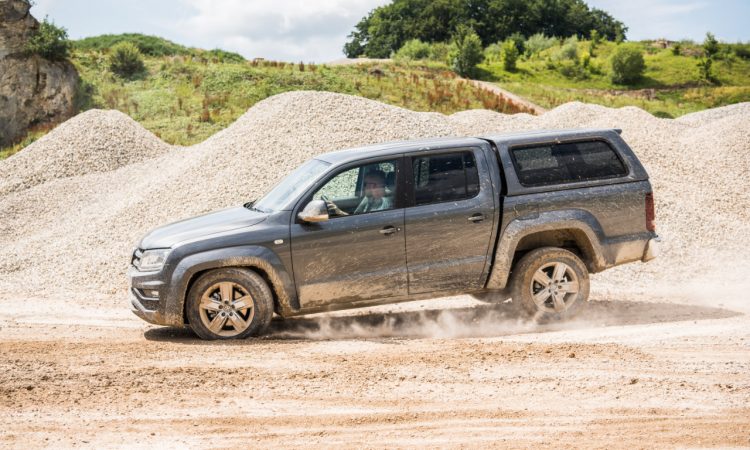 VW Amarok V6 Coverbild Test 750x450 - Härtetest: Stärkster VW Amarok V6 mit 258 PS im Steinbruch