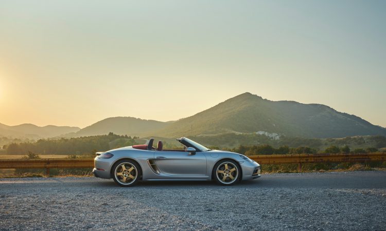 Porsche Boxster 25 Jahre limitiertes Jubilaeumsmodell 13 750x450 - Porsche Boxster 25 Jahre: Limitiertes Jubiläumsmodell mit goldenen Applikationen