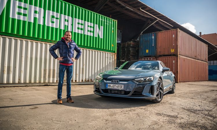 Audi e tron GT 2022 350 kW Review Test Fahrbericht AUTOmativ.de Benjamin Brodbeck 31 750x450 - Audi e-tron GT (2022) im Test: Warum e-tron GT wenn man auch Taycan haben kann?