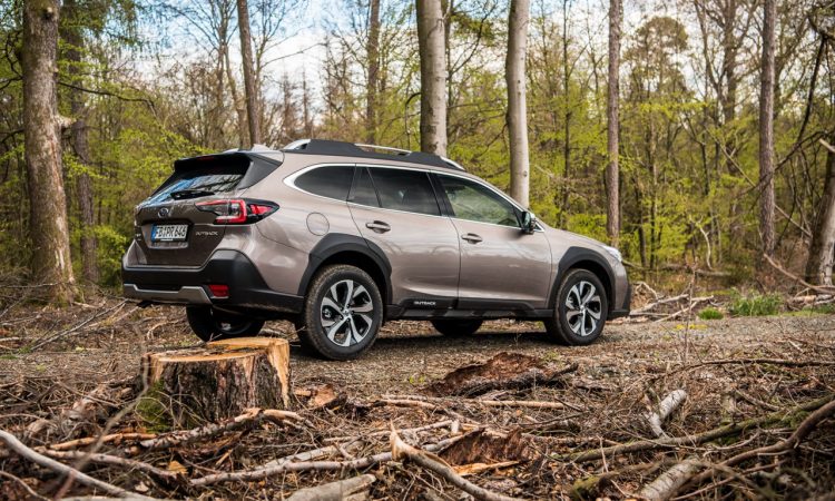 Subaru Outback 2.5i Platinum Wie komfortabel faehrt er wirklich Test und Fahrbericht Review AUTOmativ.de Benjamin Brodbeck 19 750x450 - Subaru Outback 2.5i Platinum (2021) im Fahrbericht: Cooler Offroad-Kombi!