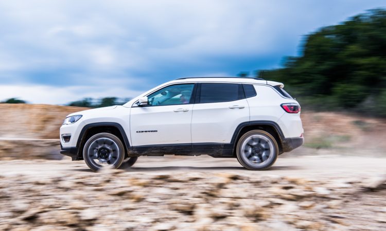 Jeep Compass im Fahrbericht AUTOmativ.de Benjamin Brodbeck 32 750x450 - Jeep Compass 1.4 Fahrbericht: Cool, aber träger Motor und schwammige Lenkung