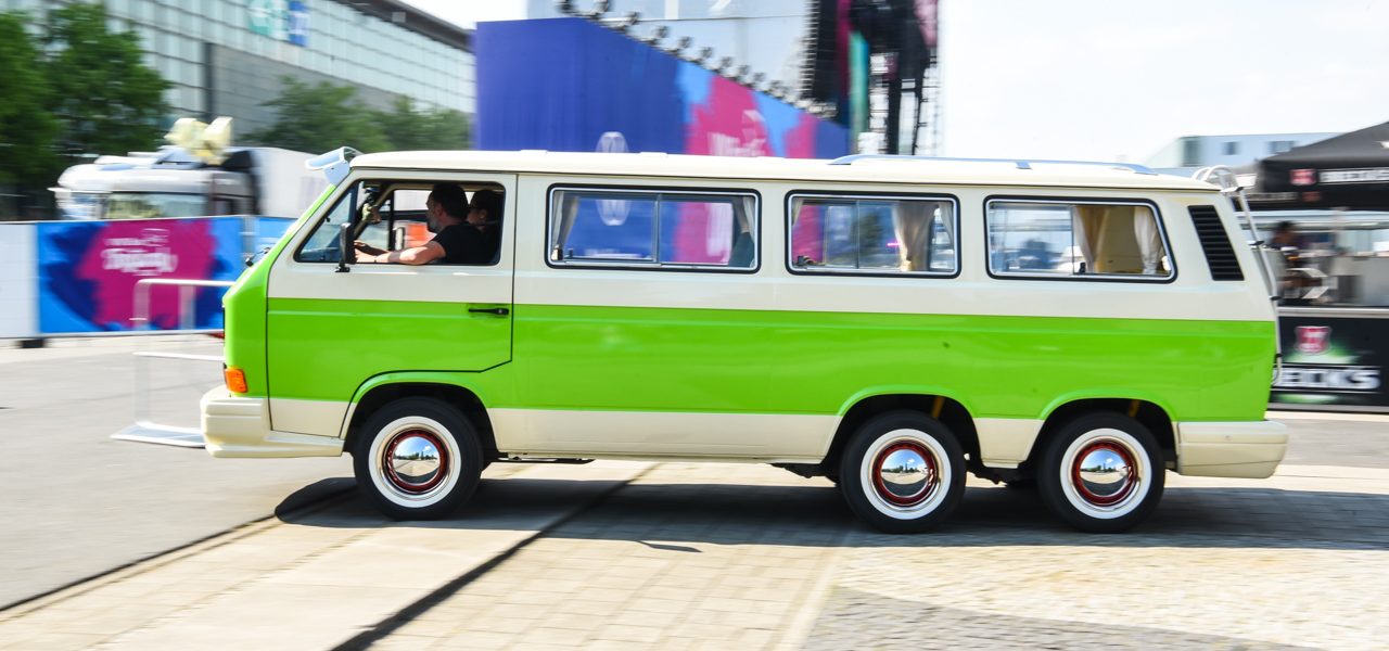 Volkswagen VW Bus Festival 2023 Hannover VW ID. Buzz LWB langer Radstand ID. Buzz Long IDBuzz VW ID Buzz 2024 Test Review Video Details 21 1280x600 - VW Bus Festival 2023 in Hannover: Impressionen