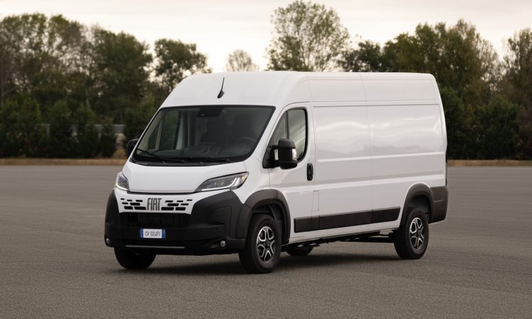 Neuer Fiat Ducato 2024 Kastenwagen mit neuem Frontdesign drei Radstaende und drei Aufbauhoehen AUTOmativ.de 3 750x450 - Fiat Ducato (2024) als Kasten, Pritsche und Gestell bestellbar, Kastenwagen ab 32.800 Euro