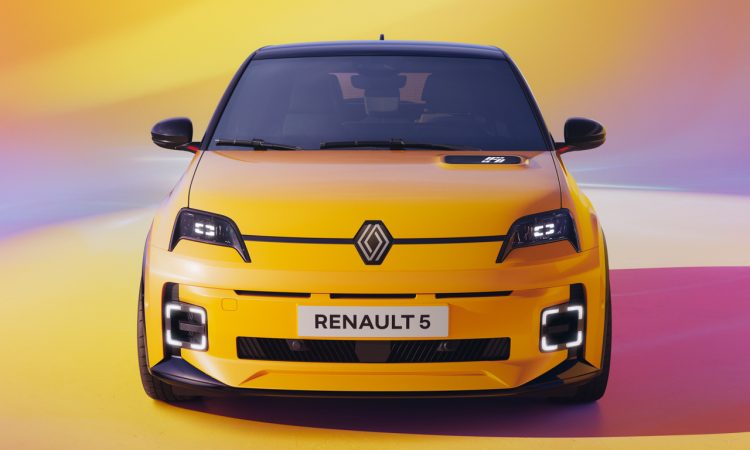 Renault 5 E Tech Mit Baguette Halter ab 25.000 Euro gegen den VW ID.2 AUTOmativ.de 61 750x450 - Renault 5 E-Tech: Mit Baguette-Halter ab 25.000 Euro gegen VW ID.2