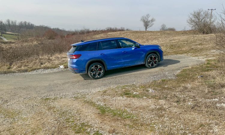 Neuer Skoda Kodiaq RS 2025 im Test und Fahrbericht mit 265 PS und 400 Nm Drehmoment Motoreport AUTOmativ.de Matthias Luft 66 750x450 - Kleinere Bremsscheiben beim 7-Sitzer?! Skoda Kodiaq RS (2025) im ersten Kurztest