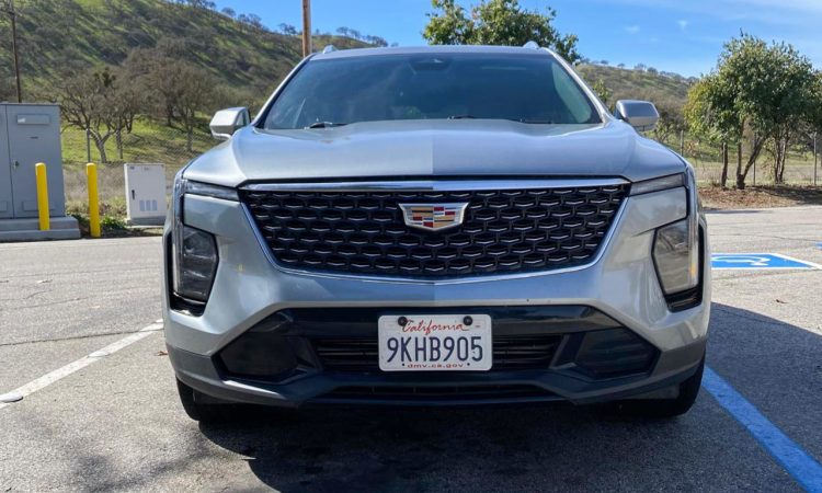 Cadillac XT4 350T AWD im Test und Fahrbericht US Modell AUTOmativ.de 1 750x450 - Cadillac XT4 (2025) im kurzen US-Test: Kein Verlust für Deutschland